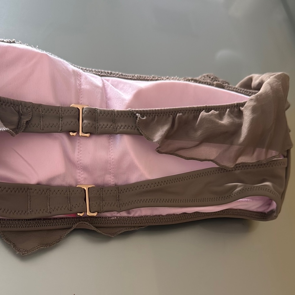 Victoria's Secret Taupe Ruffle Bikini Top - Picture 11 of 15